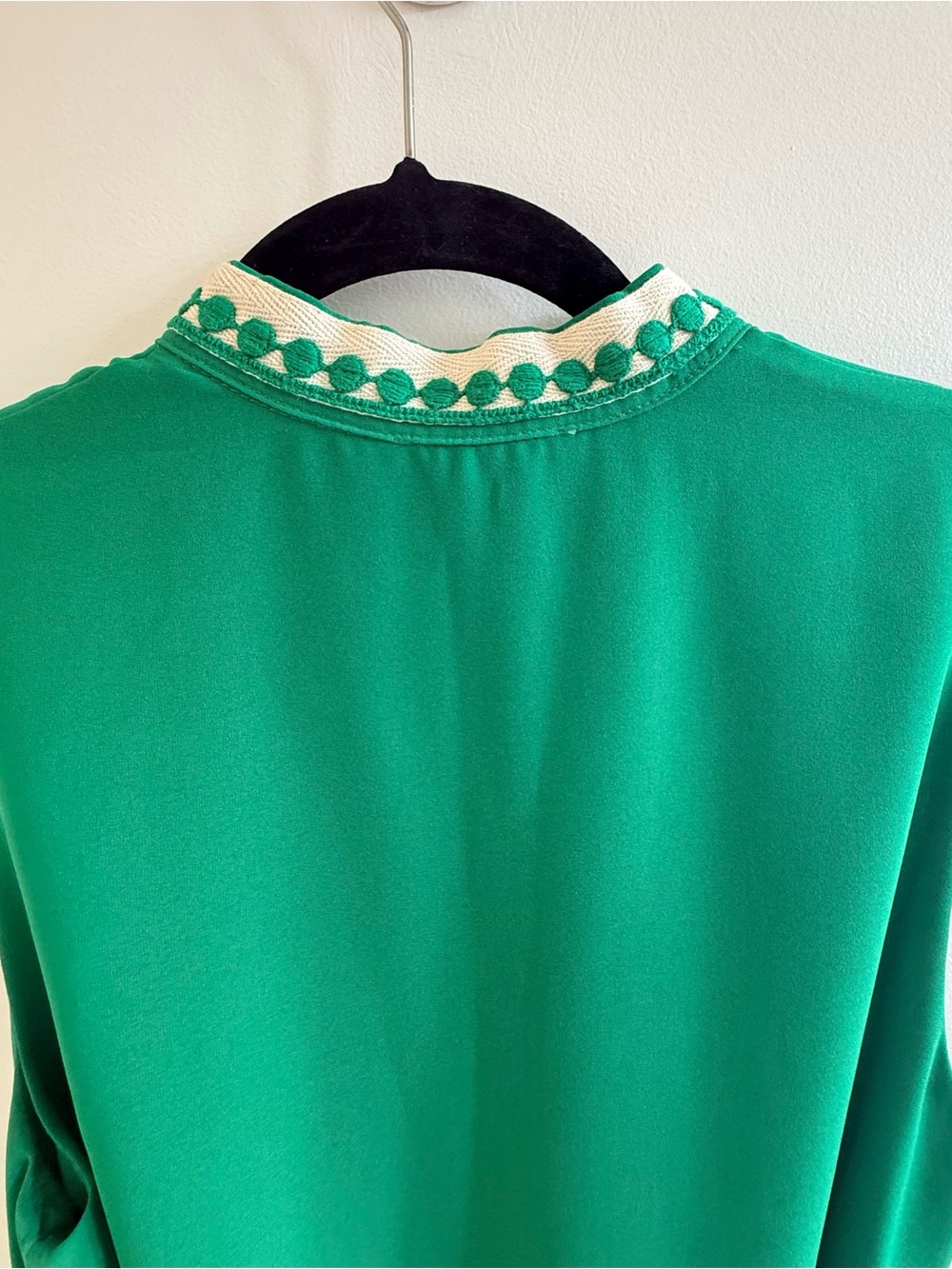 Esley Kelly Green Sleeveless V-Neck Dress with Embroidered Trim Size S - Picture 6 of 11